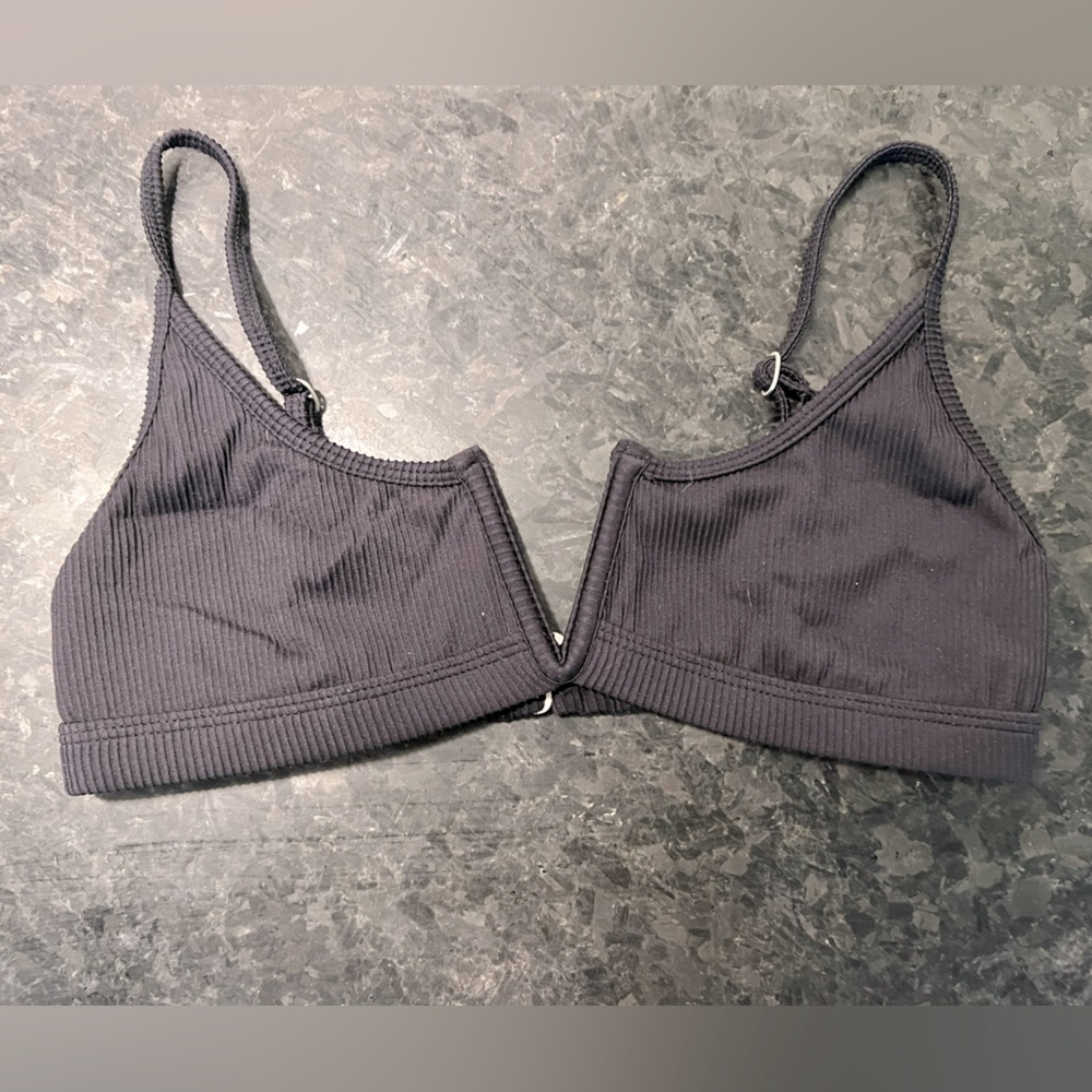 OneOne Swim Jenna top black - Size Medium